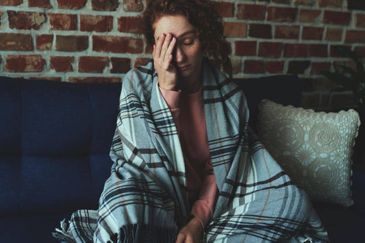 En kvinne på sofaen